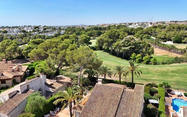 Resale - Villa - Orihuela Costa - Villamartín