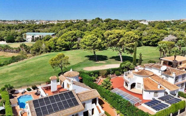 Resale - Villa - Orihuela Costa - Villamartín