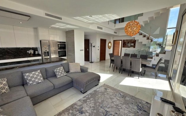 Resale - Villa - Orihuela Costa - Villamartín