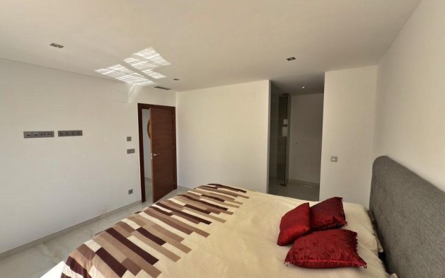 Resale - Villa - Orihuela Costa - Villamartín