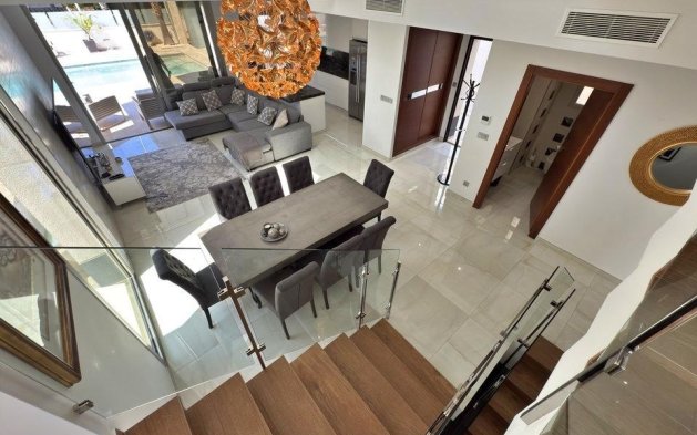 Resale - Villa - Orihuela Costa - Villamartín