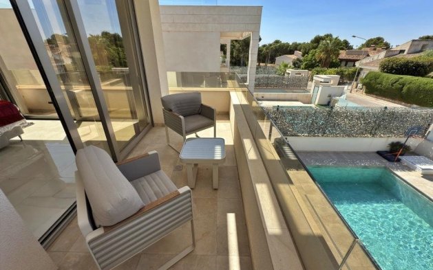 Resale - Villa - Orihuela Costa - Villamartín