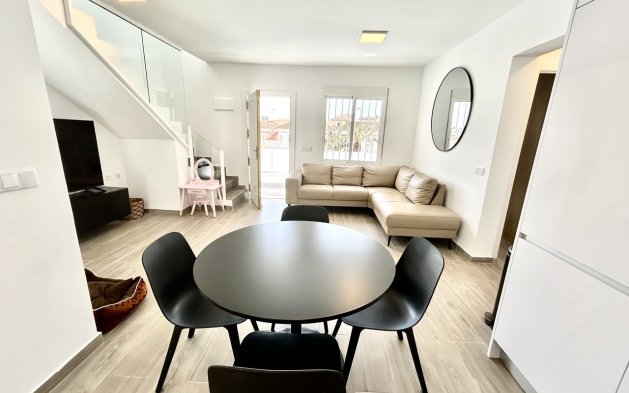 Resale - Villa - Orihuela Costa - Villamartín