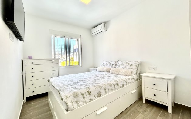 Resale - Villa - Orihuela Costa - Villamartín