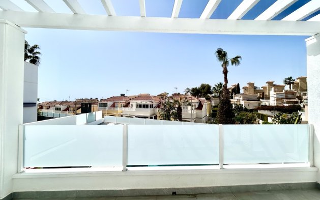 Resale - Villa - Orihuela Costa - Villamartín