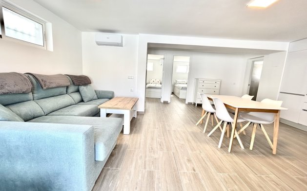 Resale - Villa - Orihuela Costa - Villamartín