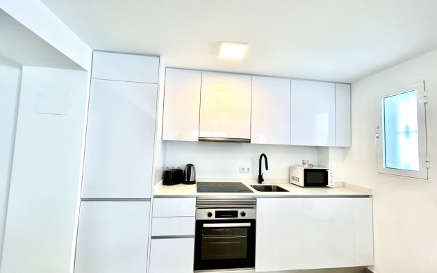 Resale - Villa - Orihuela Costa - Villamartín