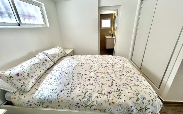 Resale - Villa - Orihuela Costa - Villamartín