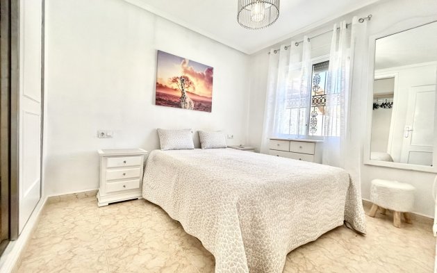 Resale - Townhouse - Torrevieja - Punta Prima
