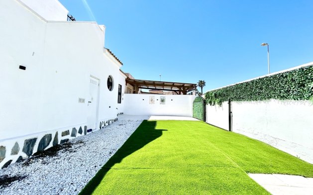 Resale - Townhouse - Torrevieja - Punta Prima