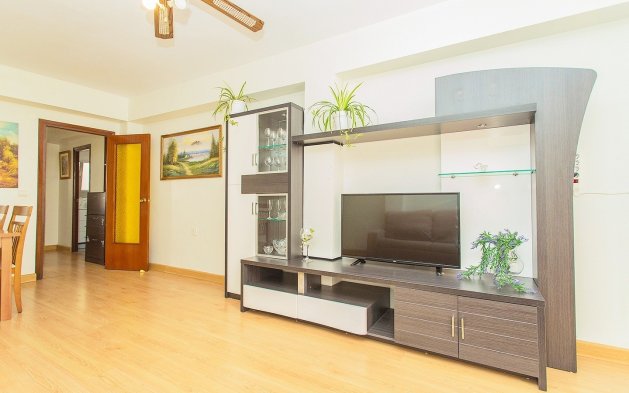 Resale - Apartment / flat - Torrevieja - Playa del Cura