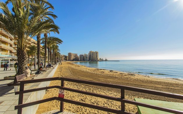 Resale - Apartment / flat - Torrevieja - Playa del Cura