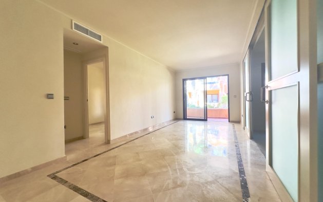 Resale - Apartment / flat - Los Alcázares - Punta Calera