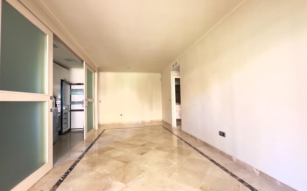 Resale - Apartment / flat - Los Alcázares - Punta Calera