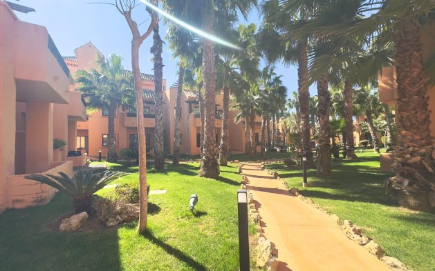 Resale - Apartment / flat - Los Alcázares - Punta Calera