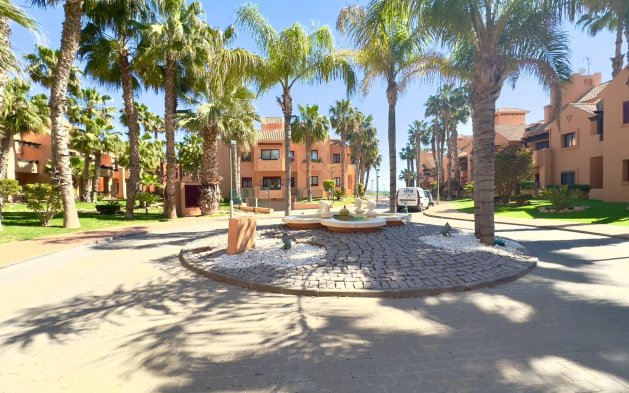 Resale - Apartment / flat - Los Alcázares - Punta Calera
