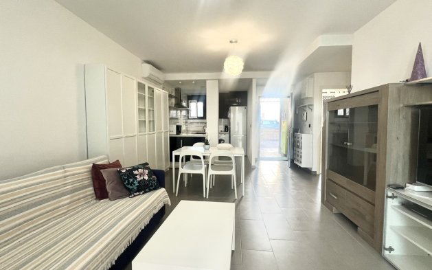 Resale - Apartment / flat - Orihuela Costa - La Zenia