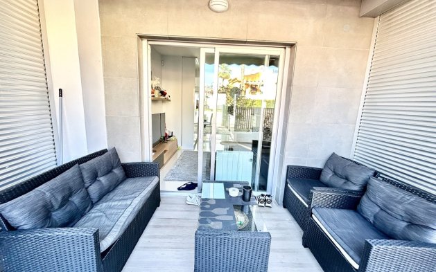 Resale - Apartment / flat - Torrevieja - Punta Prima