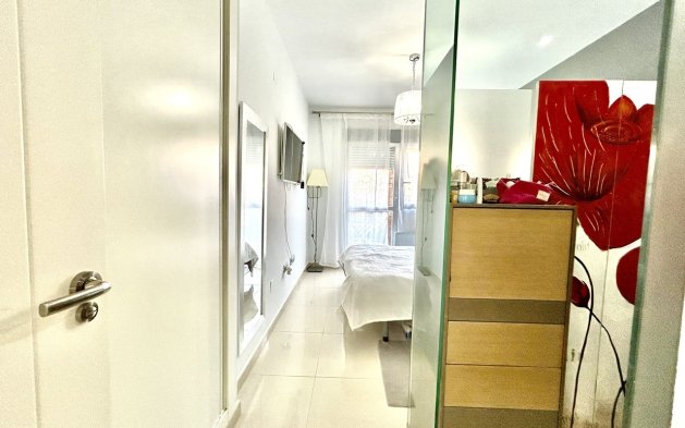 Resale - Apartment / flat - Torrevieja - Punta Prima