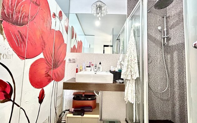 Resale - Apartment / flat - Torrevieja - Punta Prima