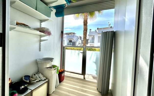 Resale - Apartment / flat - Torrevieja - Punta Prima