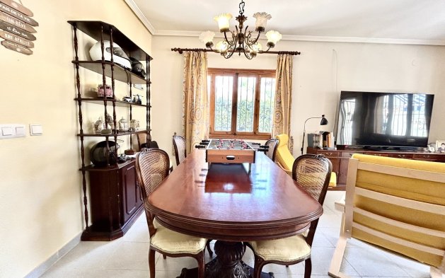 Resale - Villa - Orihuela Costa - La Zenia
