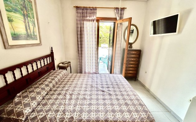 Resale - Villa - Orihuela Costa - La Zenia