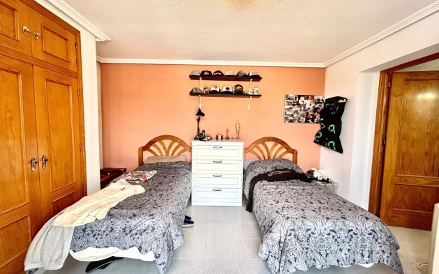 Resale - Villa - Orihuela Costa - La Zenia