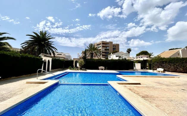 Resale - Villa - Orihuela Costa - La Zenia