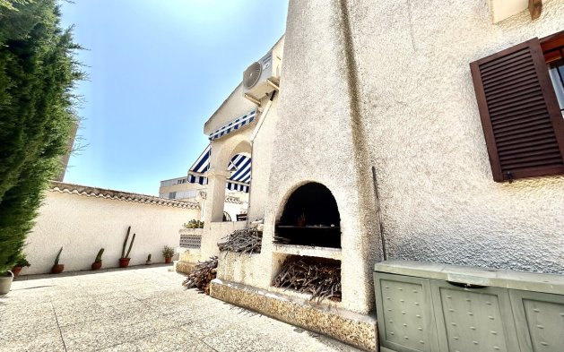 Resale - Villa - Orihuela Costa - La Zenia