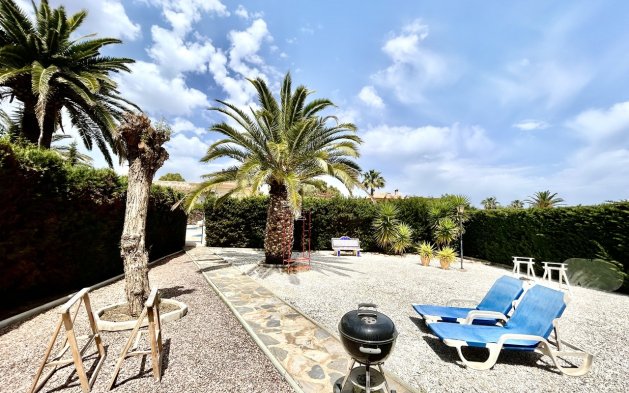 Resale - Villa - Orihuela Costa - La Zenia