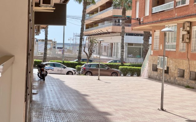 Resale - Apartment / flat - Torrevieja - El Acequión - Los Náufragos