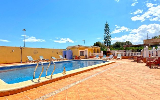 Begagnad - Villa - Torrevieja - Los Balcones - Los Altos 