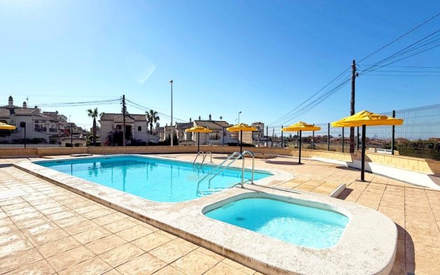 Resale - Bungalow - Torrevieja - Torrelamata - La Mata