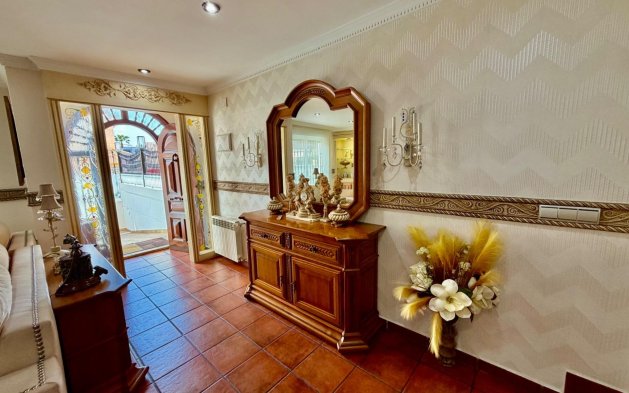 Resale - Villa - Orihuela Costa - La Zenia
