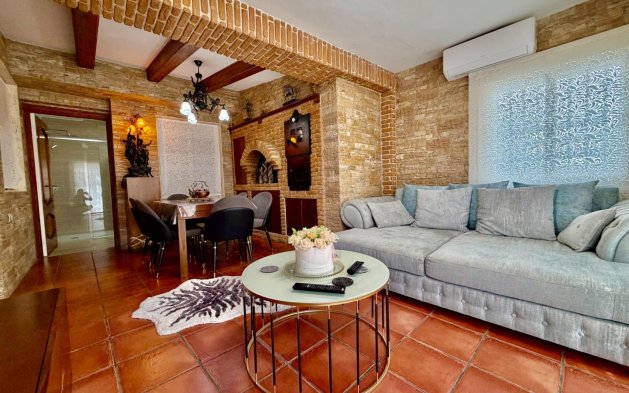 Resale - Villa - Orihuela Costa - La Zenia