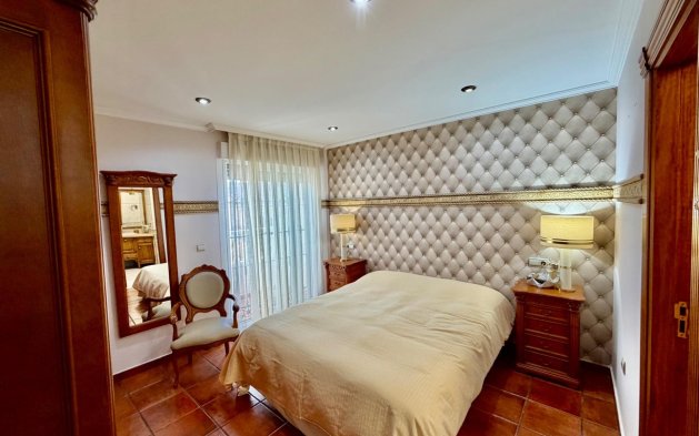 Resale - Villa - Orihuela Costa - La Zenia