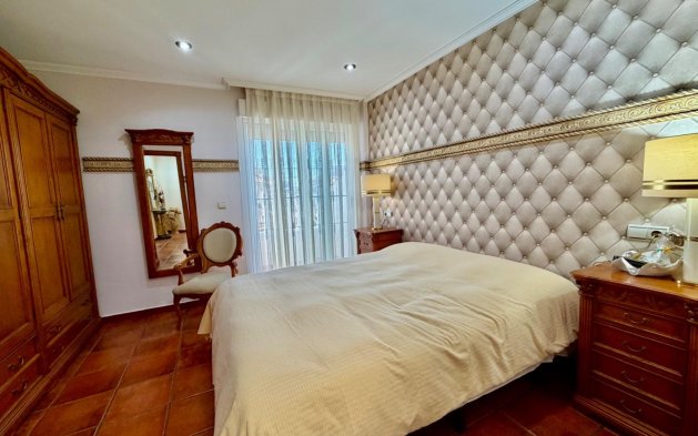 Resale - Villa - Orihuela Costa - La Zenia