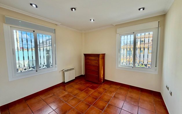 Resale - Villa - Orihuela Costa - La Zenia