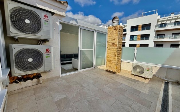 Resale - Villa - Orihuela Costa - La Zenia