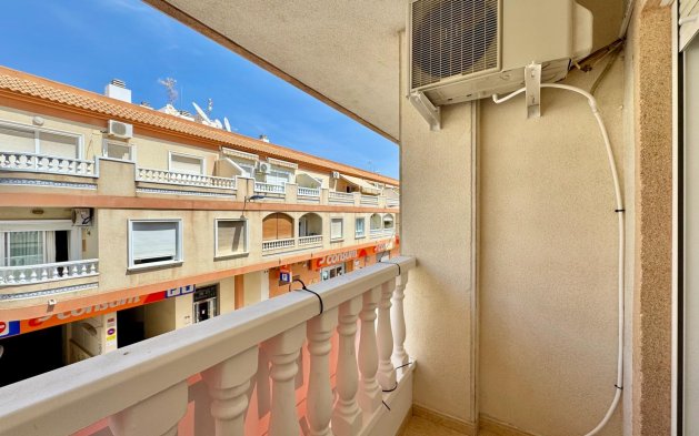 Resale - Apartment / flat - Torrevieja - Centro