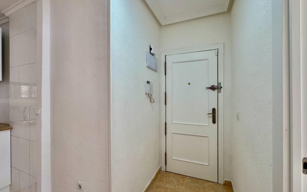 Resale - Apartment / flat - Torrevieja - Centro
