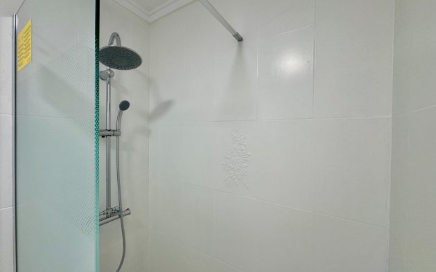 Resale - Apartment / flat - Torrevieja - Centro