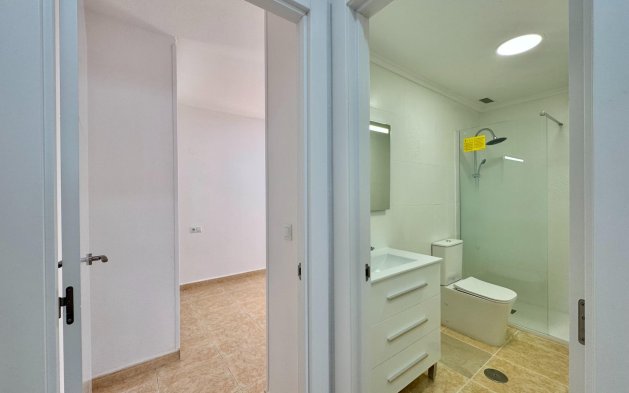 Resale - Apartment / flat - Torrevieja - Centro