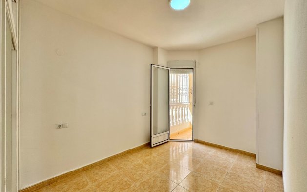 Resale - Apartment / flat - Torrevieja - Centro