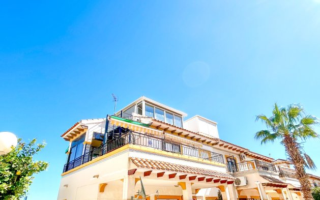 Begagnad - Lägenhet / lägenhet - Torrevieja - Punta Prima