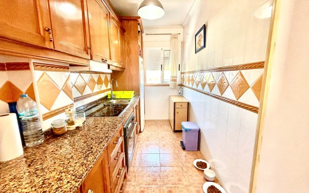 Begagnad - Lägenhet / lägenhet - Torrevieja - Punta Prima