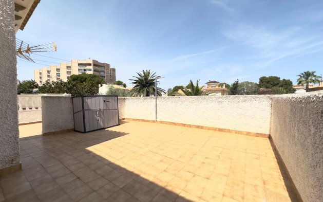 Perpardavimas - Vila - Orihuela Costa - La Zenia