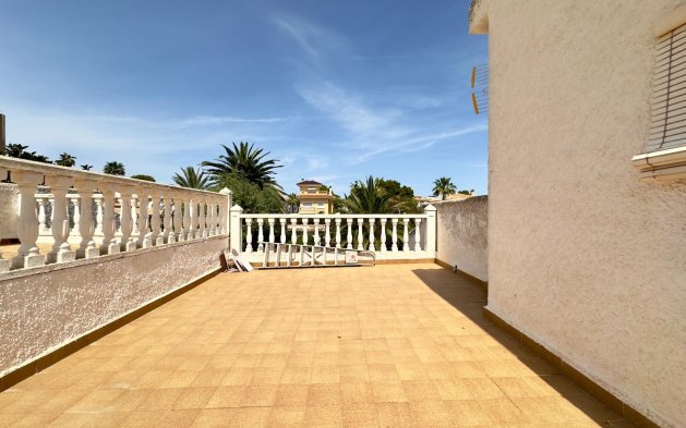 Perpardavimas - Vila - Orihuela Costa - La Zenia