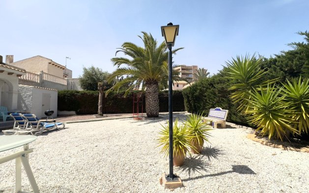 Perpardavimas - Vila - Orihuela Costa - La Zenia